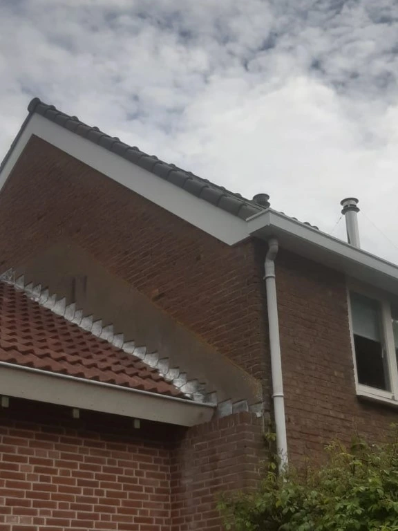 Vernieuwen daken in Middelburg - onderaf