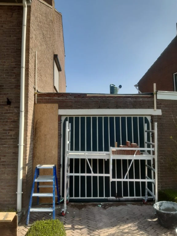 Vernieuwen en isoleren dak en garage in Meliskerke